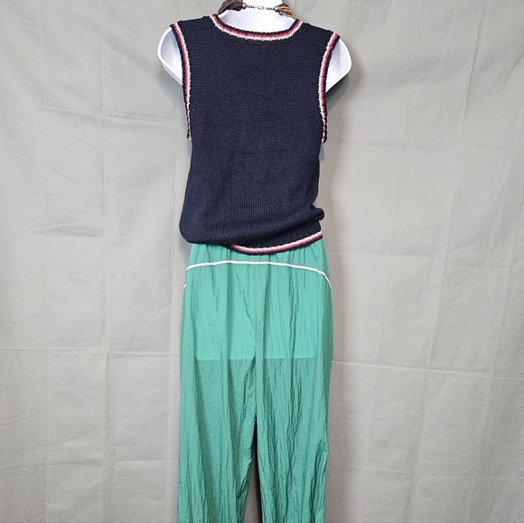 Upcycled Vintage Tennis Knit Vest with Red and White Preppy Trim - Picture 5 of 8